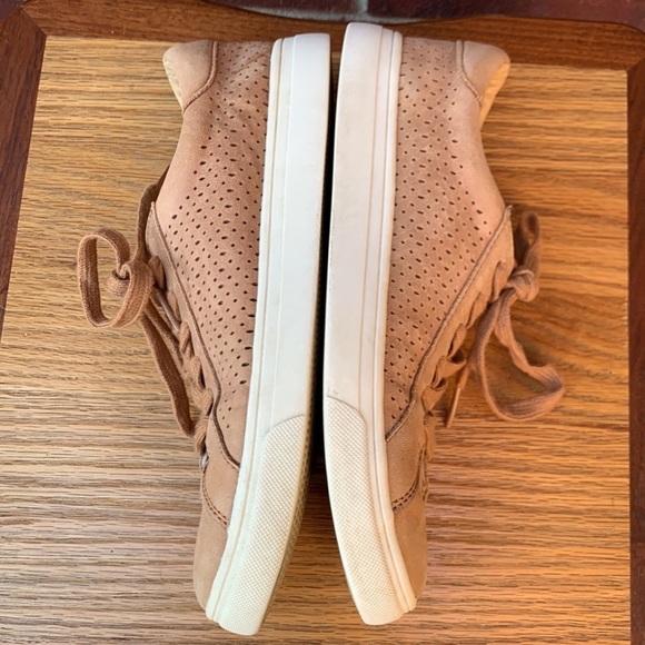 Lucky Brand Laurina Tan Leather Lace Up Sneakers - Picture 7 of 9